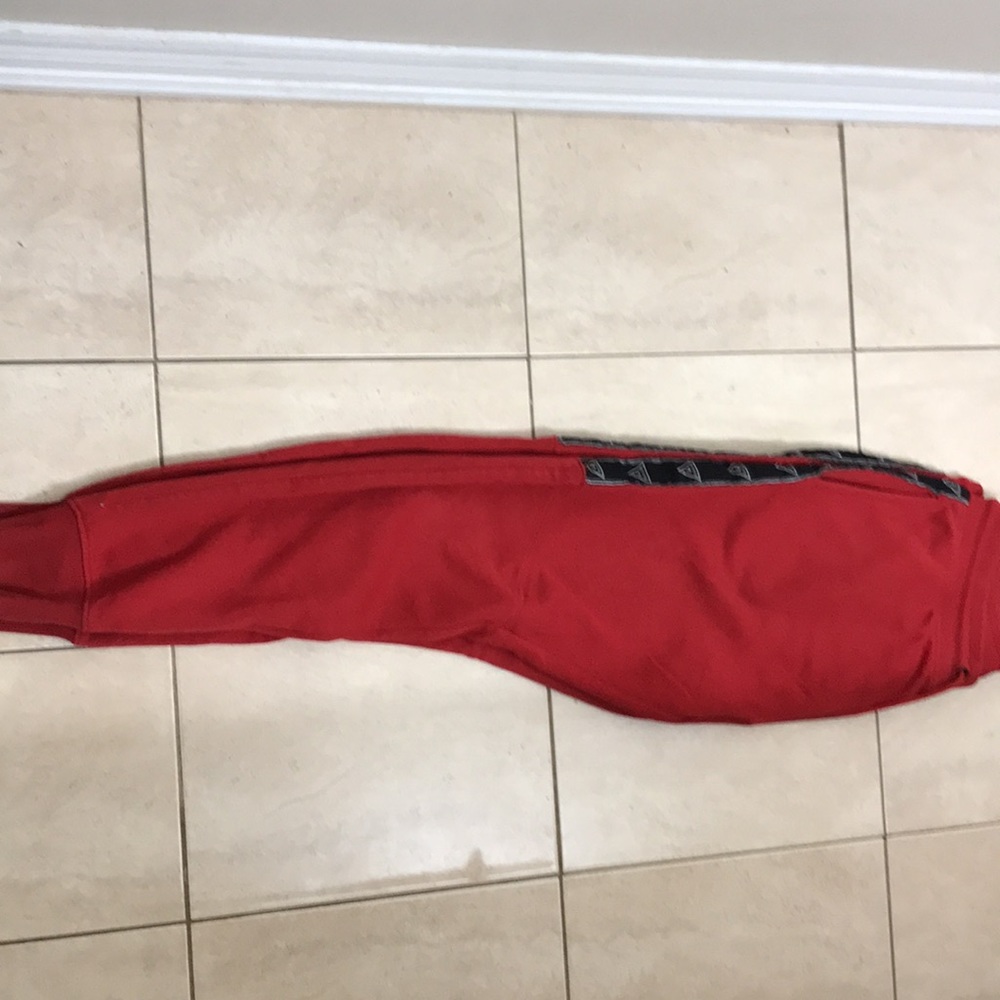 Color- deep red size M - Picture 4 of 4